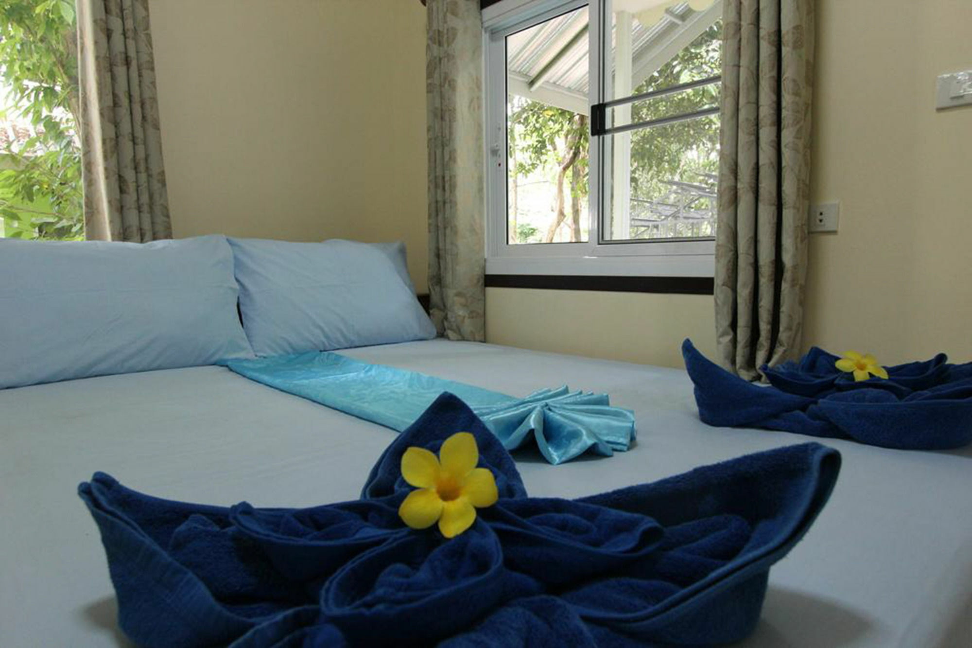 Koh Phayam Greentawan Resort Exterior photo